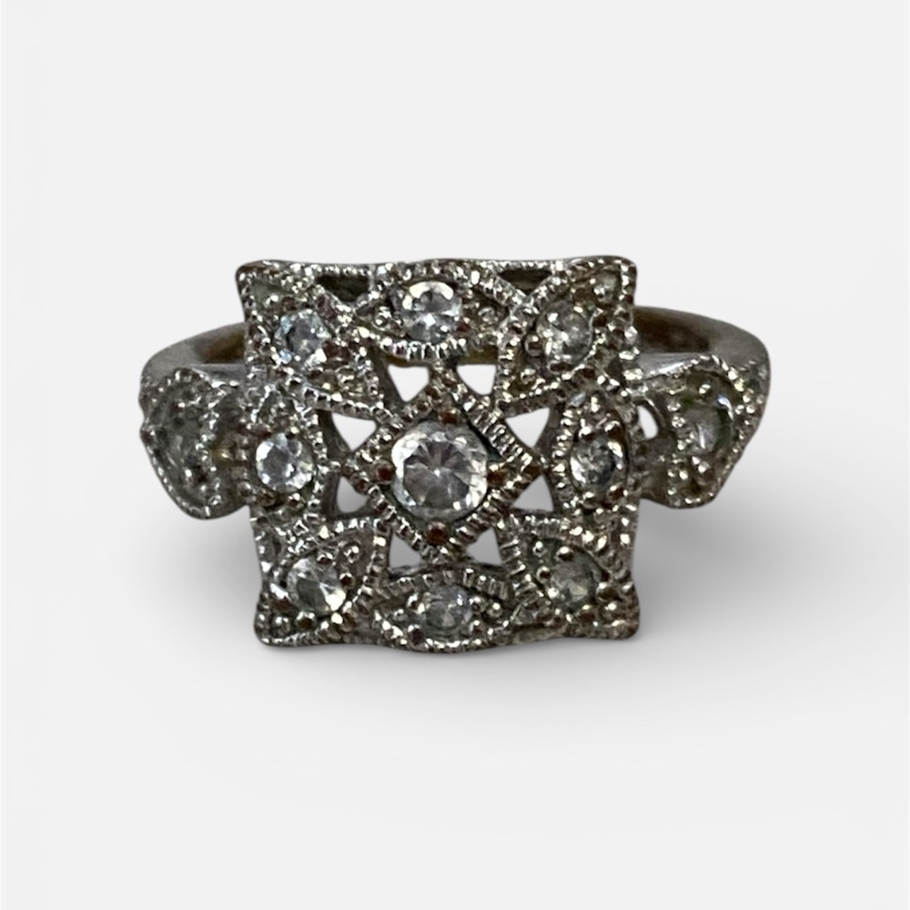 Cocktail Square Vintage Style Ring Floral Crystals Silver Tone Filigree Sz 7